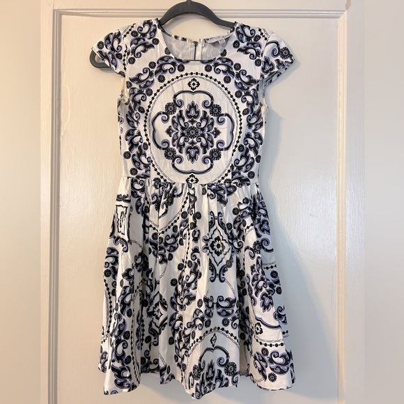 Blue Patterned Dress, size US 2 - Picture 1 of 3